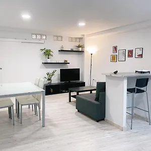 Apartment Gmc Turistics - Great For Groups & Families, Malaga