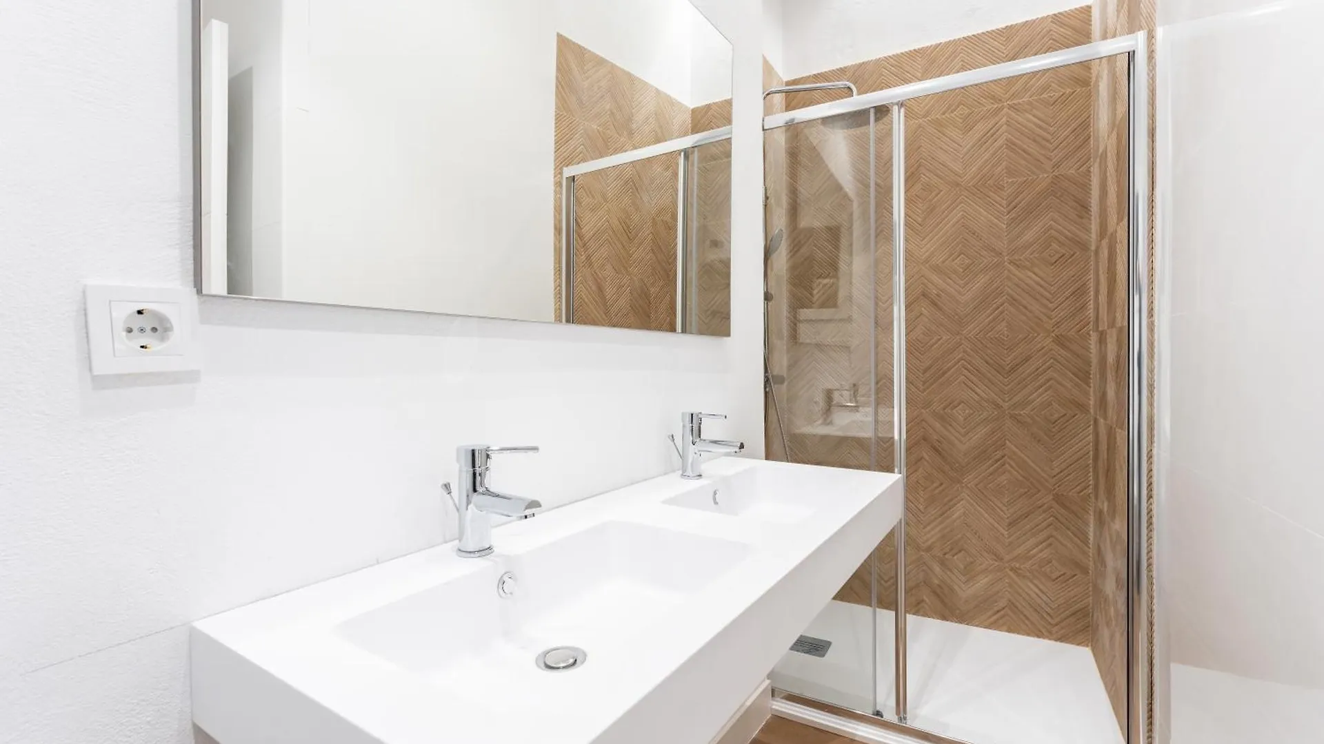 Apartamentos Juan De Padilla Málaga 0*,