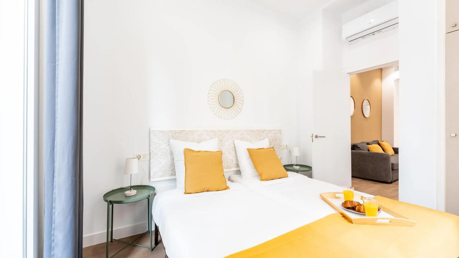Apartamentos Juan De Padilla Málaga 0*,
